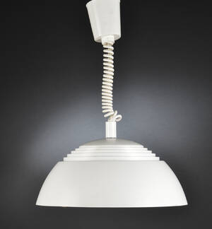 Arne Jacobsen for Louis Poulsen. AJ-pendel Ø 37 cm Denne vare er sat til omsalg under nyt varenummer 4993254