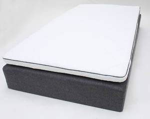 Svensktillverkad resårsäng med bäddmadrass 120X200