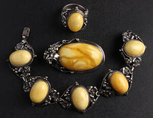 Smykkesæt, sterling sølv og mælkerav 3