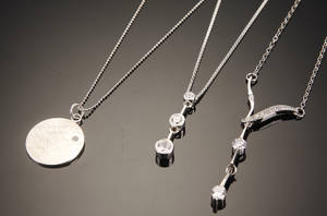 Tre halssmykker af sølv med cubic zirkonia 3