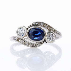 Ring med safir samt diamanter