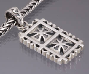 Halskæde med vedhæng