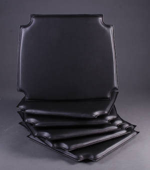 Hans J. Wegner. Løse hynder til Y-stolen, sorte 6