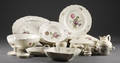 Frijsenborg service af porcelæn. Kgl.P. 130