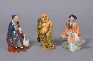 Tre orientalske figurer, Buddha og 2 porcelænsfigurer 3
