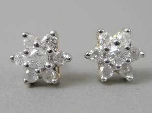 Par ørestikkere ca. 0,30 ct.