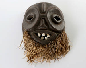 AFRIKANSK MASK