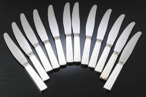 Sigvard Bernadotte for Georg Jensen. Bernadotte nysølv 12