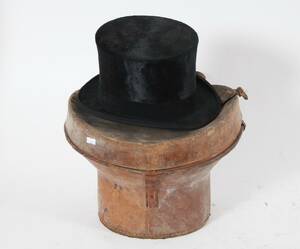 Stormhatt i låda, 1900-talets början
