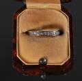 Ring i 18k vitguld