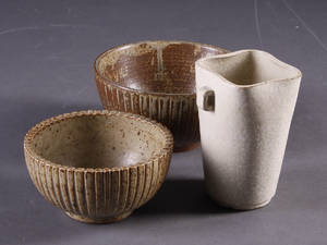 Arne Bang 1901-1983. Skåle samt vase. 3