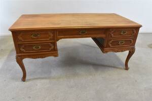Skrivbord mahogny, höjd 78 cm, längd 170 cm, djup 80 cm