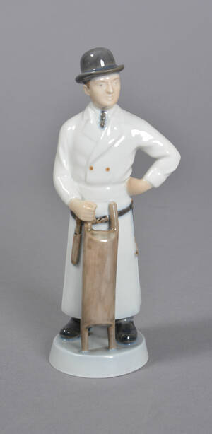 Royal Copenhagen  Kgl. P. Slagter, nr. 4645 1. sort 