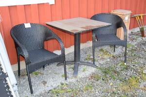 Allvädersstolar 2 st  bord