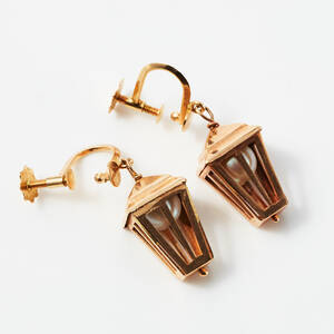 Örhängen 1 par 18 k guld