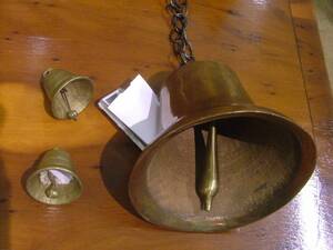 Skeppsklocka,  2st småklockor