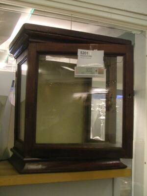 Väggvitrin, 1700-tal