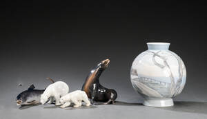 En samling porcelæn Royal Copenhagen og Bing  Grøndal bestående af  5 dele.l