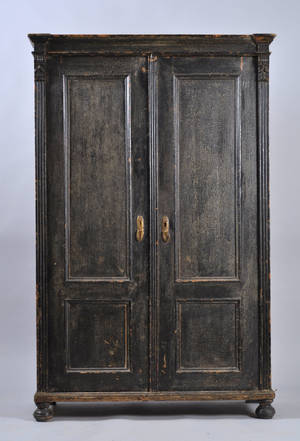 Klädskåp, 1800 tal