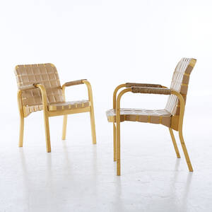 Moderna möbler Alvar Aalto karmstolar
