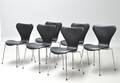 Arne Jacobsen 1902 - 1971. Sæt på seks stole syveren , model 3107, nybetrukket med sort Savanne læder 6