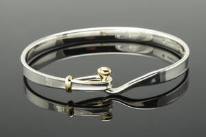 Georg Jensen, Torun, armring af sterling sølv med detalje af 18 kt. guld, str. M