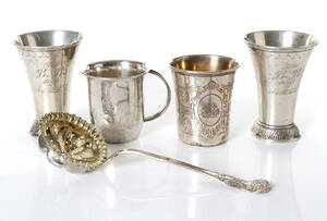 SILVER, FEM DELAR