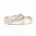 Ring 18 k vitguld diamanter
