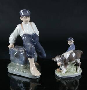 Royal Copenhagen to figurer af vogterdrenge 2