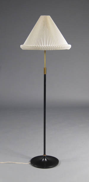 Aage Petersen Le Klint. Standerlampe