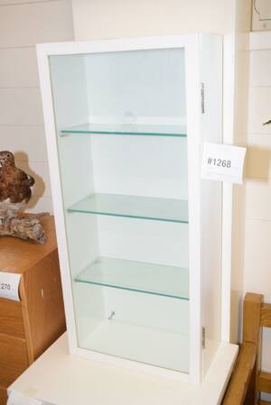 Väggvitrinskåp 32x18 cm, H 70 cm