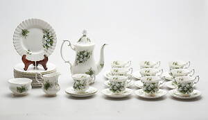 KAFFESERVIS, 36 delar, porslin, Trillium, Royal Albert, England.