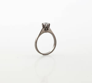 Ring 18 k vitguld diamant
