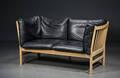 Takashi Okamura  Erik Marquardsen, tremmesofa, sort læder  bøg