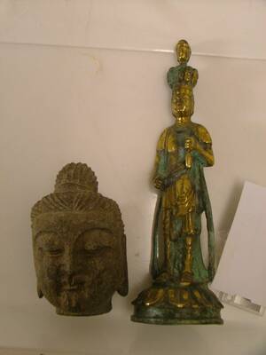 Gudinnor, 1st i sten  1st i brons