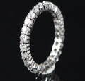 Alliancering, 14 kt hvidguld. Diamanter ca. 0.77 ct.