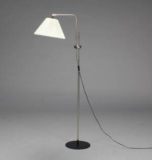 Michael Bang for Le Klint, standerlampe, model 321 Denne vare er sat til omsalg under nyt varenummer 4756700