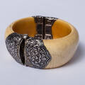 Elfenbeinarmband mit Silberdekor, Indien 19. Jhd.