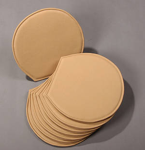 Et sæt på otte hynder til Arne Jacobsens stole 3101 myren,  8