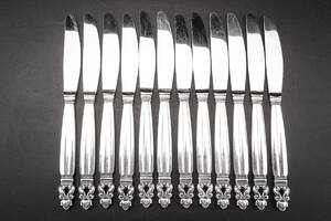 Georg Jensen. KongeAcorn. 12 middagsknive 12
