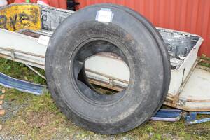 Traktordäck med slang, 10.00-16 F-2