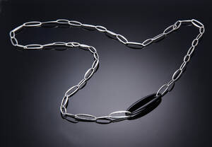 Regitze Overgaard for Georg Jensen. Zephyr halskæde af sterlingsølv