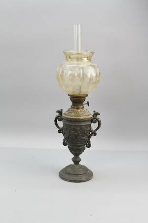Bordsfotogenlampa