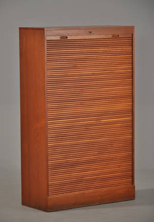 Arkivskab af teak med jalousilukke, ca. 1950
