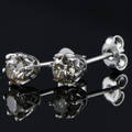 Par brillant ørestikker ca. 0.97 ct.