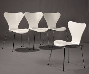 Arne Jacobsen 1901-1971. Fire stole, model 3107 4