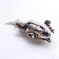 Fiskformat etui i silver