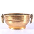 SKÅL MED HÄNKLAR, mässingbrons, 171800-tal.