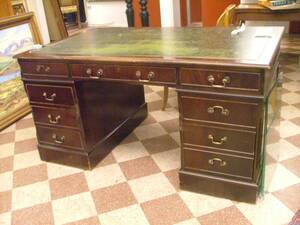 Skrivbord, England med läderklädd skiva 153x92