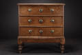 Dansk kommode af egetræ, ca. 1800
